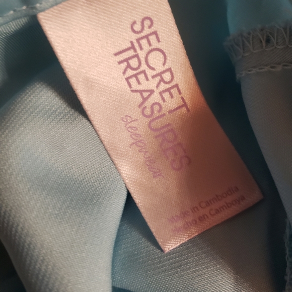 *FREE W/Purchase* Soft Satin Slip- light blue turquoise - Picture 4 of 6